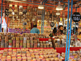 Colorful bangles on display in Laad Bazaar